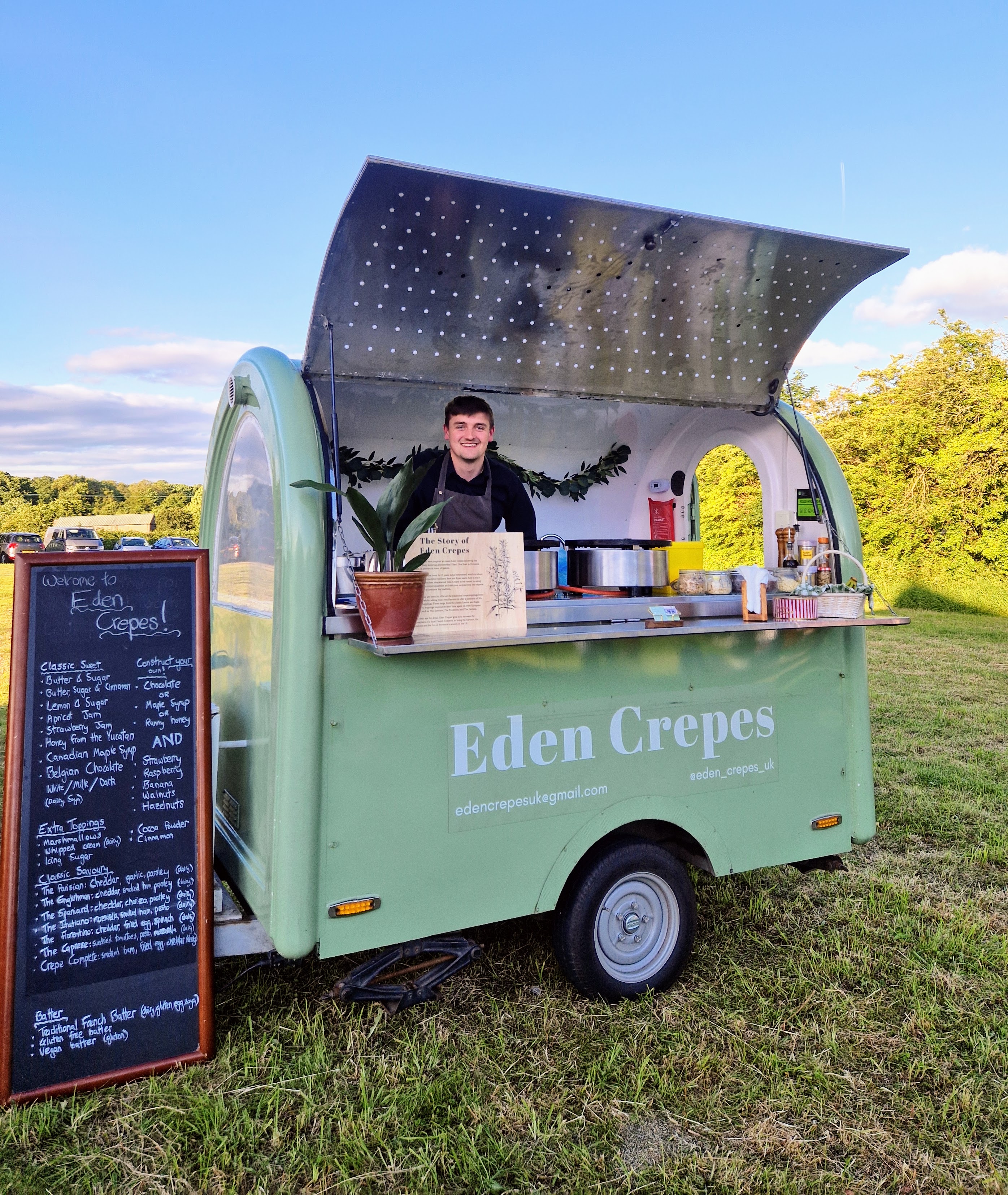 Eden Crepes green trailer — wedding crepe catering UK